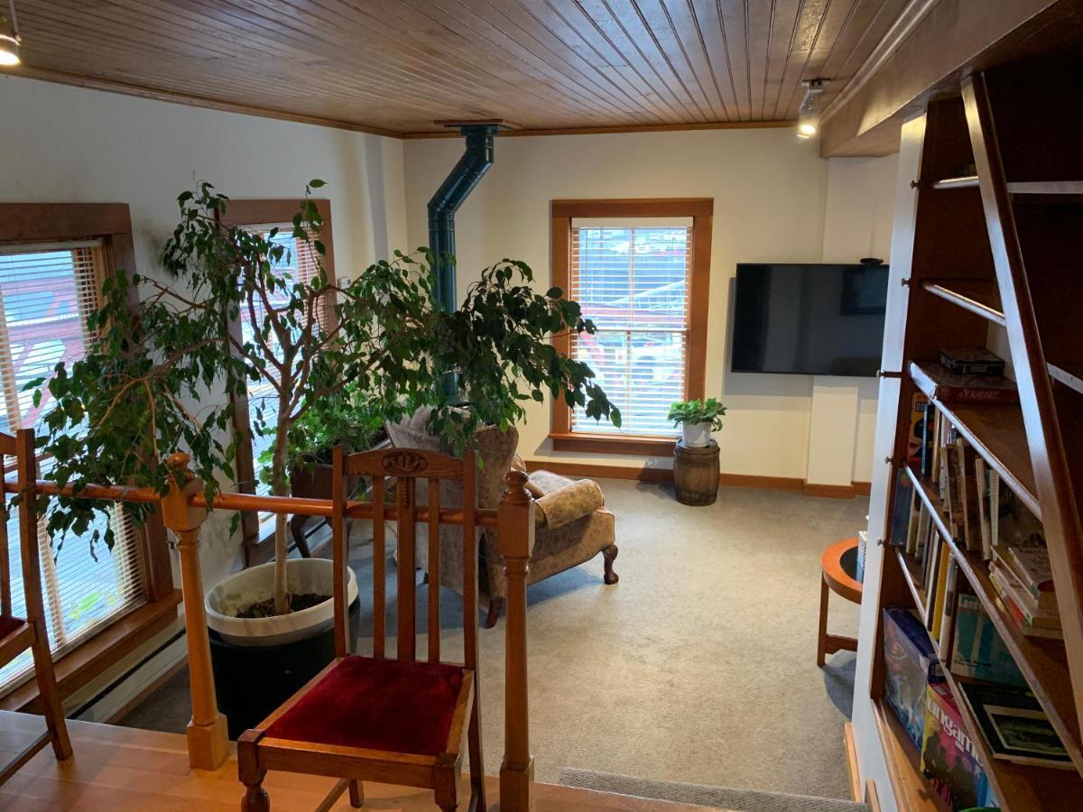 Inn At Creek Street Кетчикан Екстериор снимка